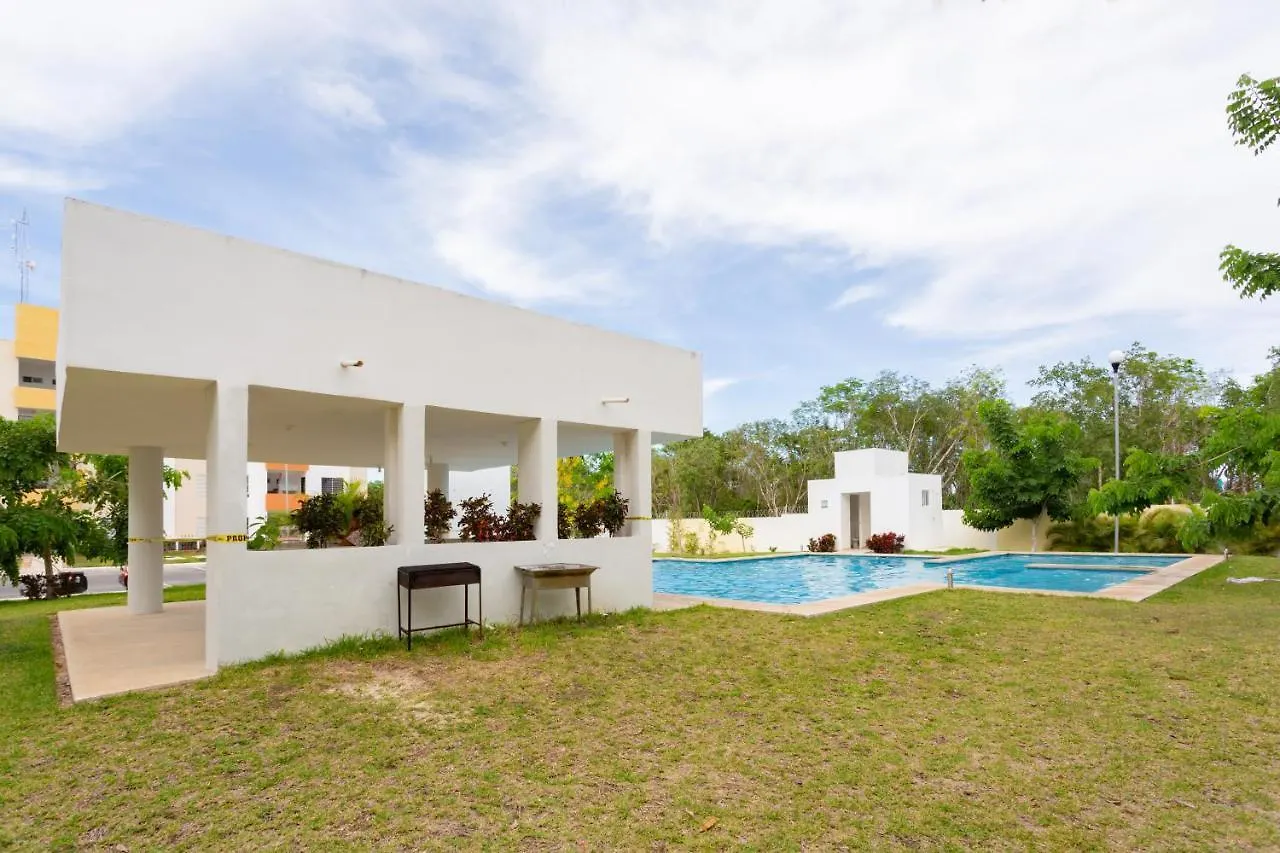 Departamento Vacacional En Playa Del Carmen. Lägenhet 0*,